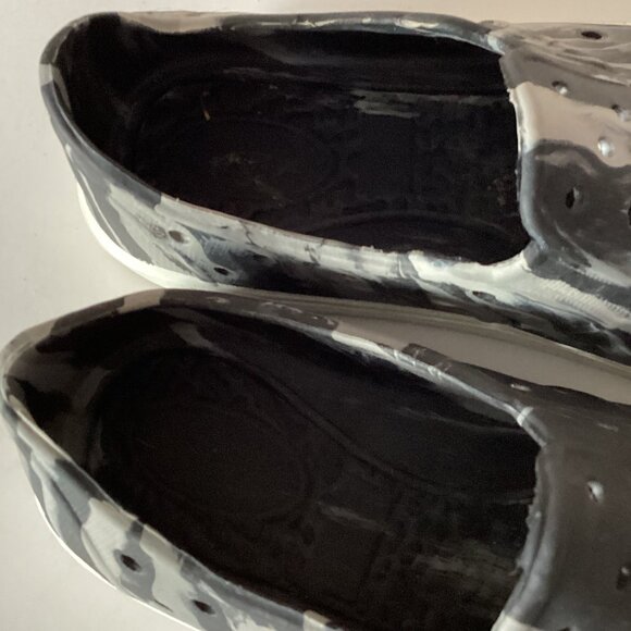 Kids Crocs Water Shoes Size 10 Gray Black Children's Slip-on Sneakers Unisex - Picture 7 of 7